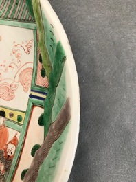 Un plat en porcelaine de Chine famille verte, Kangxi